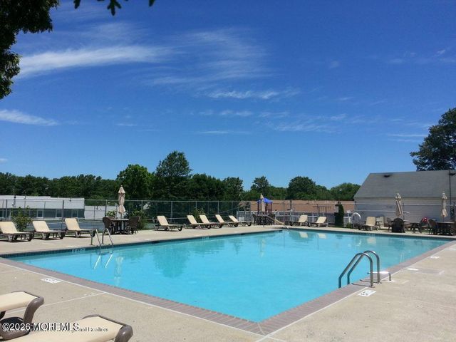 55 Oak Lane, Eatontown, NJ 07724