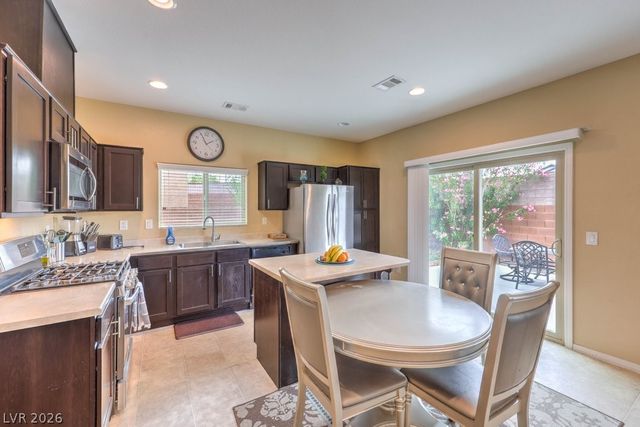 10638 AXIS MOUNTAIN Court, Las Vegas, NV 89166