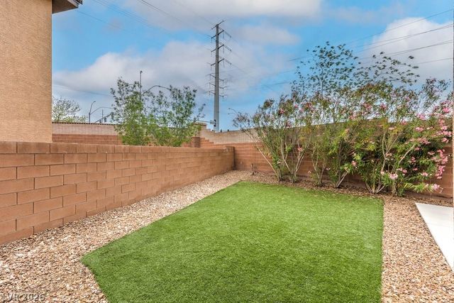 10638 AXIS MOUNTAIN Court, Las Vegas, NV 89166