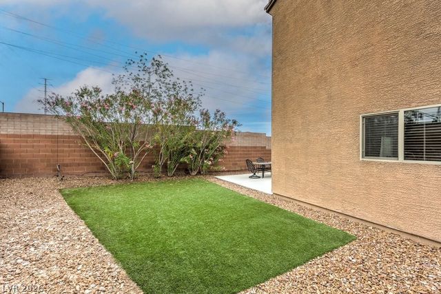 10638 AXIS MOUNTAIN Court, Las Vegas, NV 89166