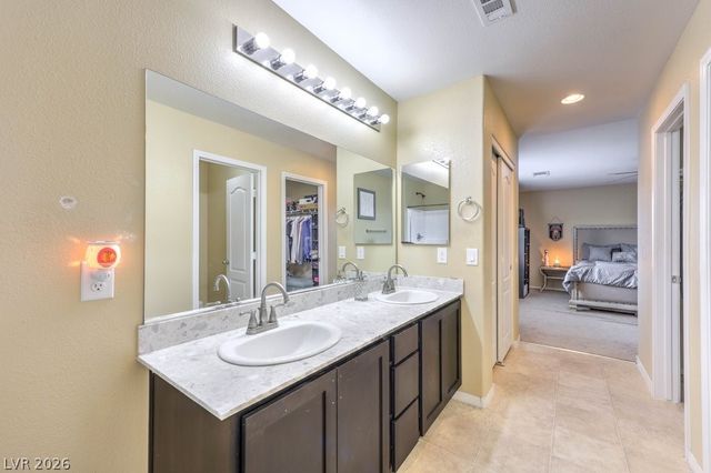 10638 AXIS MOUNTAIN Court, Las Vegas, NV 89166