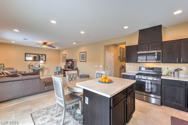 10638 AXIS MOUNTAIN Court, Las Vegas, NV 89166