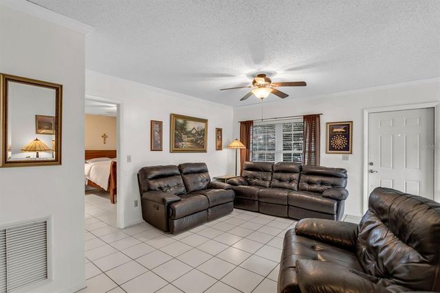 11814 RAINTREE DRIVE 11814, Temple Terrace, FL 33617