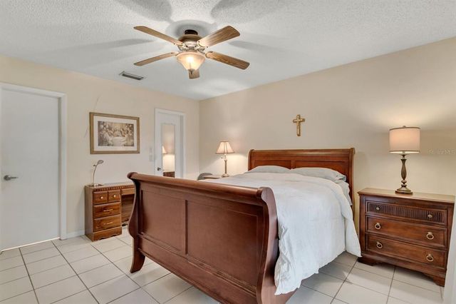 11814 RAINTREE DRIVE 11814, Temple Terrace, FL 33617