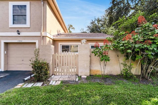 11814 RAINTREE DRIVE 11814, Temple Terrace, FL 33617