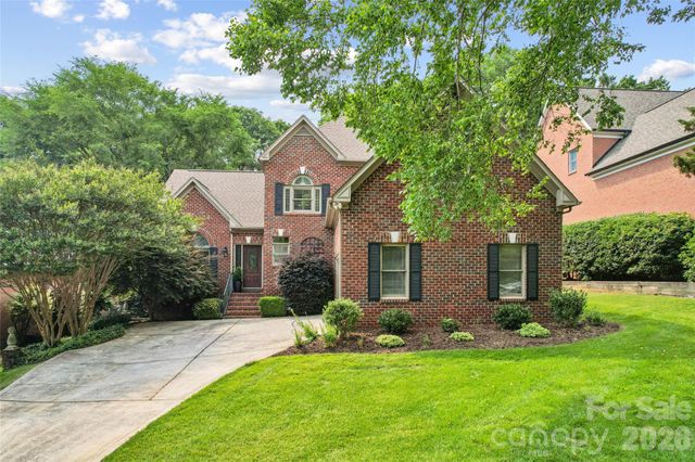 6784 Lynrose Court, Charlotte, NC 28226