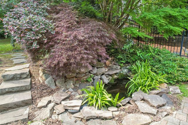 6784 Lynrose Court, Charlotte, NC 28226