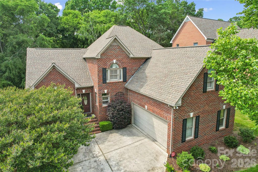 6784 Lynrose Court, Charlotte, NC 28226