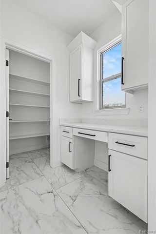 56270 Stone Falcon, Shelby Twp, MI 48316