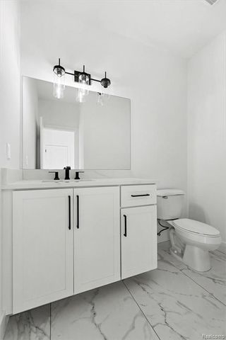 56270 Stone Falcon, Shelby Twp, MI 48316