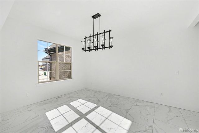 56270 Stone Falcon, Shelby Twp, MI 48316