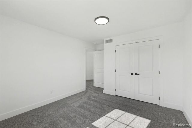 56270 Stone Falcon, Shelby Twp, MI 48316