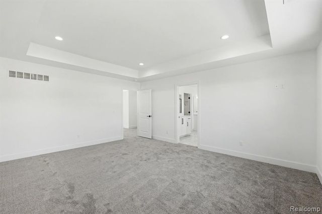 56270 Stone Falcon, Shelby Twp, MI 48316