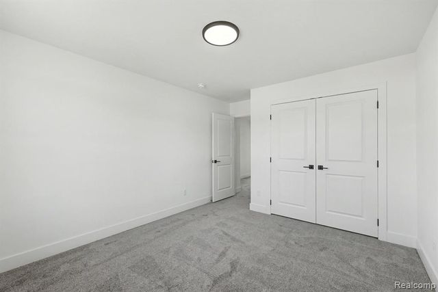 56270 Stone Falcon, Shelby Twp, MI 48316