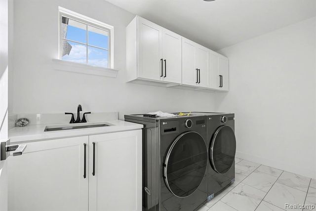 56270 Stone Falcon, Shelby Twp, MI 48316