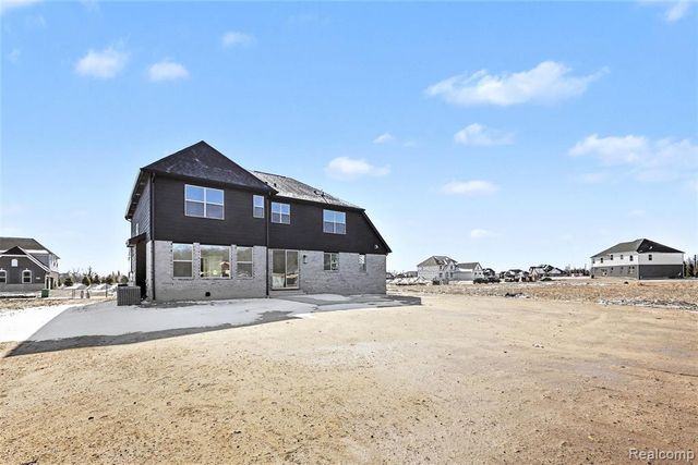 56270 Stone Falcon, Shelby Twp, MI 48316