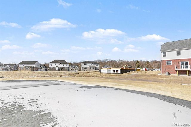 56270 Stone Falcon, Shelby Twp, MI 48316