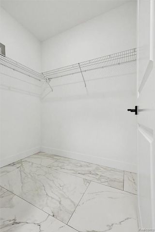 56270 Stone Falcon, Shelby Twp, MI 48316