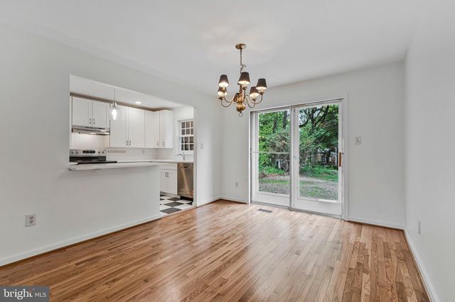 309 CENTER ST N, Vienna, VA 22180