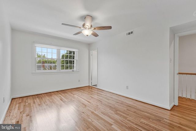 309 CENTER ST N, Vienna, VA 22180