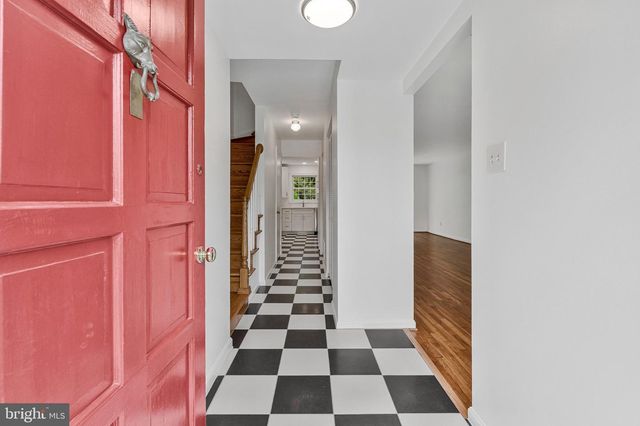309 CENTER ST N, Vienna, VA 22180
