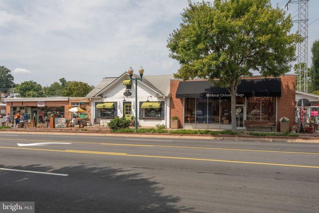 309 CENTER ST N, Vienna, VA 22180