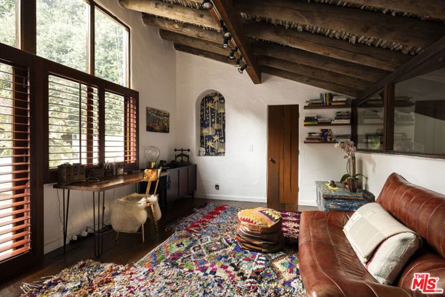 659 E Channel Road, Santa Monica, CA 90402