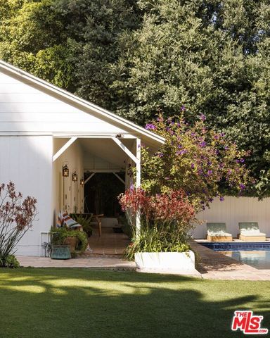 659 E Channel Road, Santa Monica, CA 90402