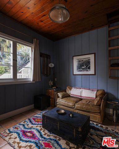 659 E Channel Road, Santa Monica, CA 90402