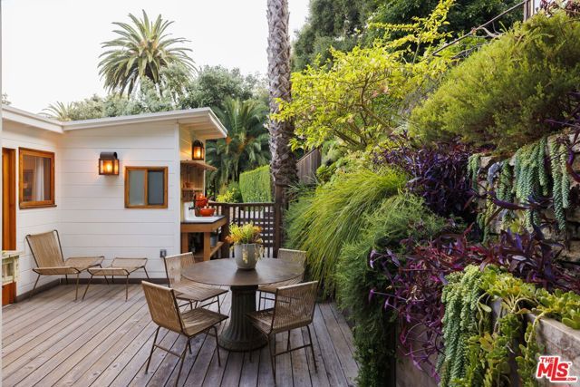 659 E Channel Road, Santa Monica, CA 90402