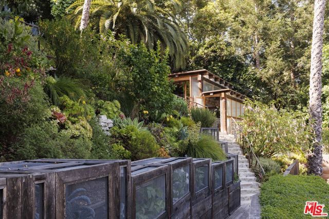 659 E Channel Road, Santa Monica, CA 90402