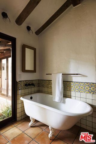 659 E Channel Road, Santa Monica, CA 90402