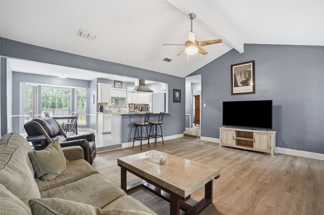 7658 Blue Carriage Court, Fort Worth, TX 76120