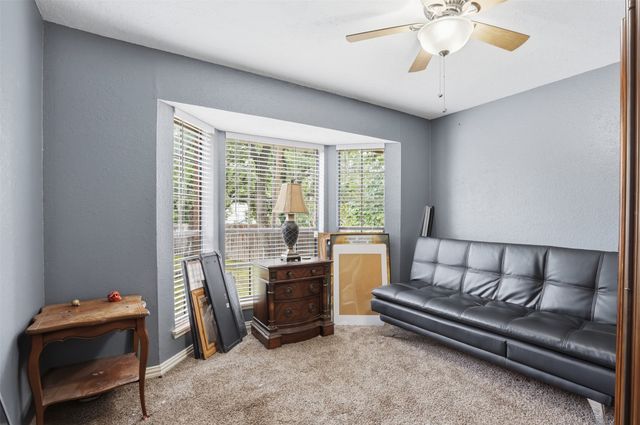 7658 Blue Carriage Court, Fort Worth, TX 76120