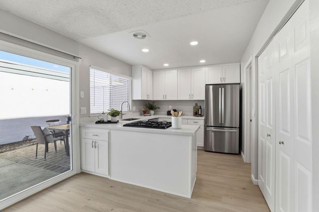 3184 Fernside Square, San Jose, CA 95132