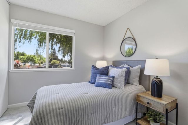 3184 Fernside Square, San Jose, CA 95132