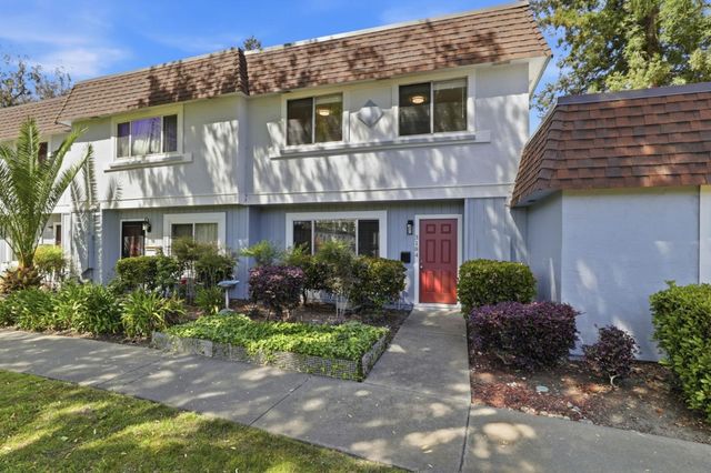 3184 Fernside Square, San Jose, CA 95132