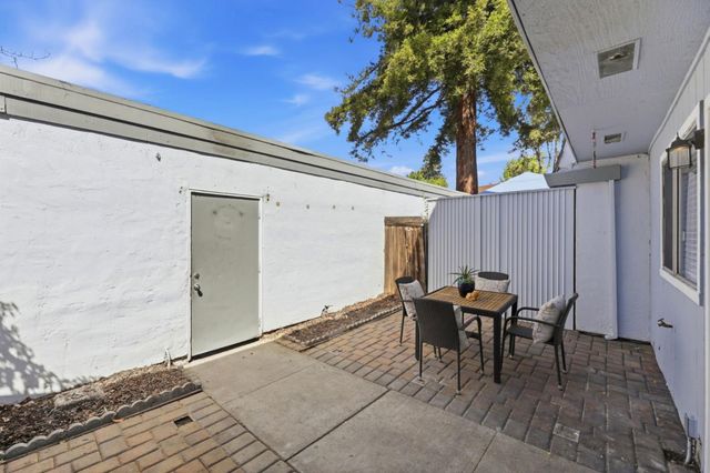 3184 Fernside Square, San Jose, CA 95132