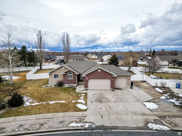 939 W NIBLEY PKWY, Nibley, UT 84321
