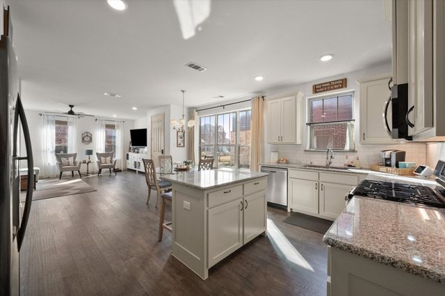 4519 Fossil Opal Lane, Arlington, TX 76005