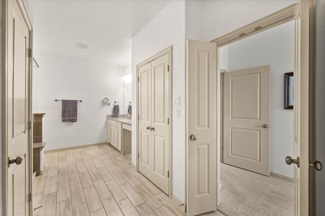 4519 Fossil Opal Lane, Arlington, TX 76005