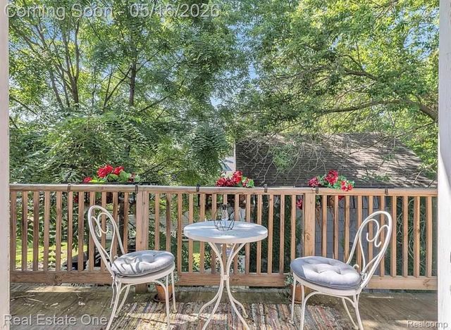 108 College Street, Holly Township, MI 48442