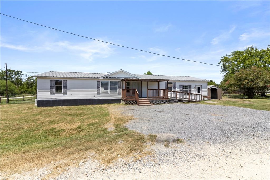 7470 Dallas Street, Iola, TX 77861 — photo 2