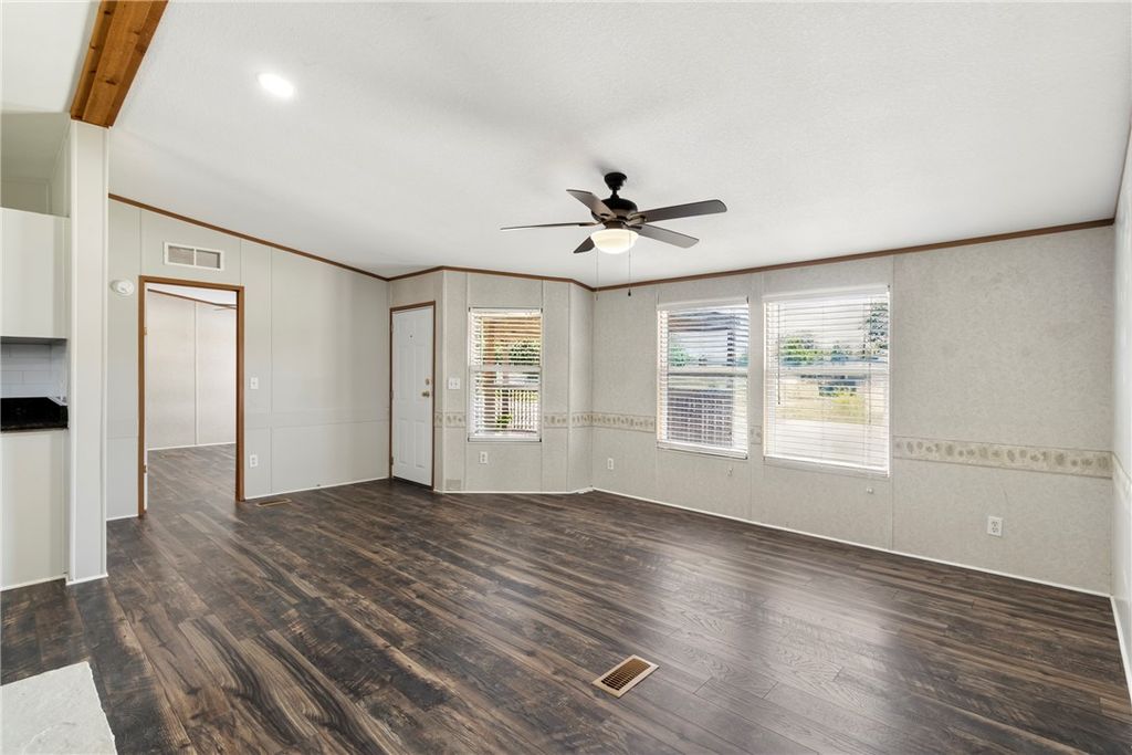 7470 Dallas Street, Iola, TX 77861 — photo 5
