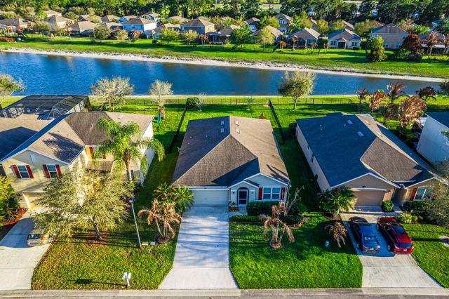 1486 Lexington Square SW, Vero Beach, FL 32962