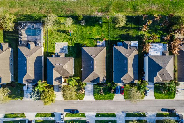 1486 Lexington Square SW, Vero Beach, FL 32962