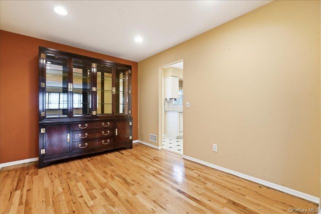 1810 Front Street 29, East Meadow, NY 11554