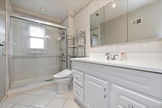 1810 Front Street 29, East Meadow, NY 11554