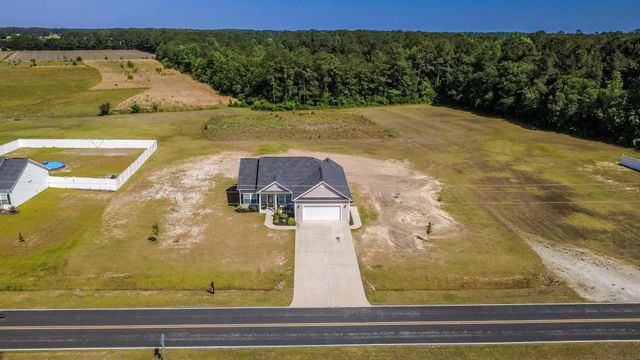 3520 Edwards Rd., Aynor, SC 29511