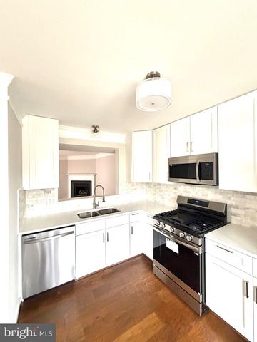 9718 DOMINION FOREST CIR, Fredericksburg, VA 22408